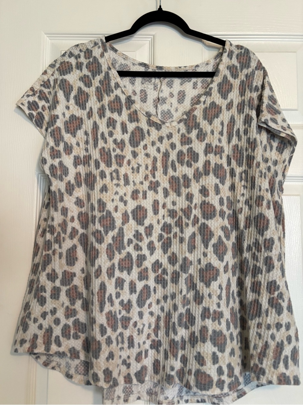 Maurices Short Sleeve V-Neck Leopard Print Top - Cream Taupe